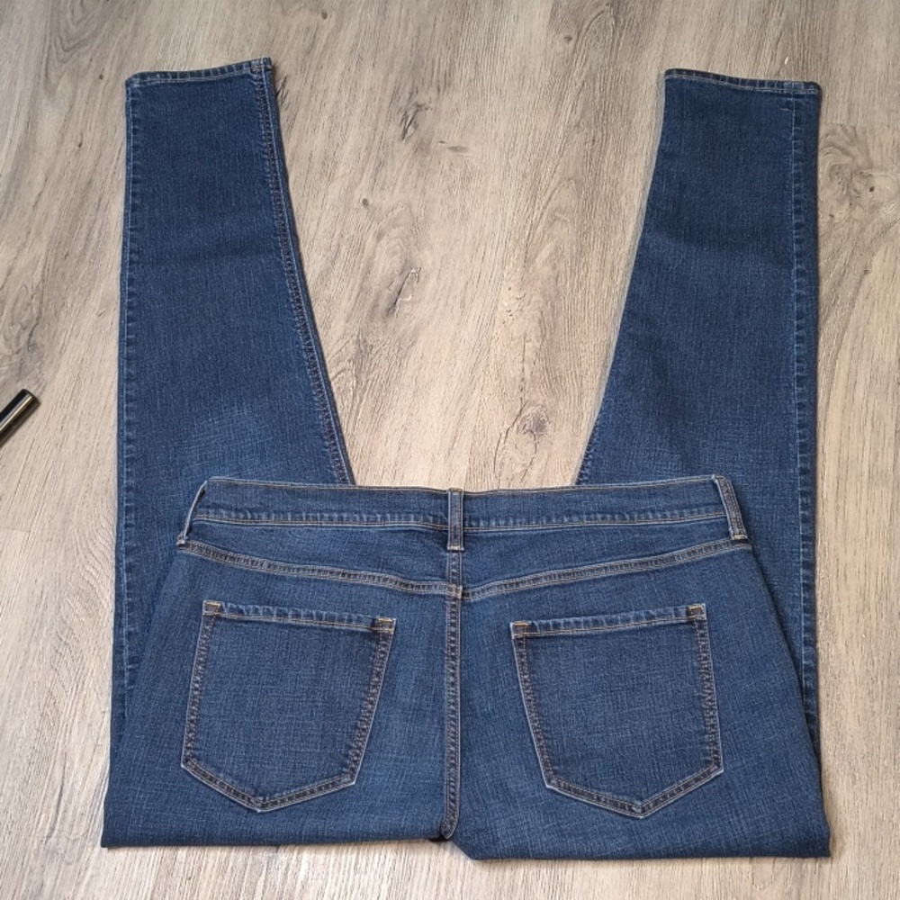 Boyfriend Skinny w/31.5" Inseam Mid Rise🧵 Denim Jeans Size 12 Old Navy sac960 - Picture 3 of 5
